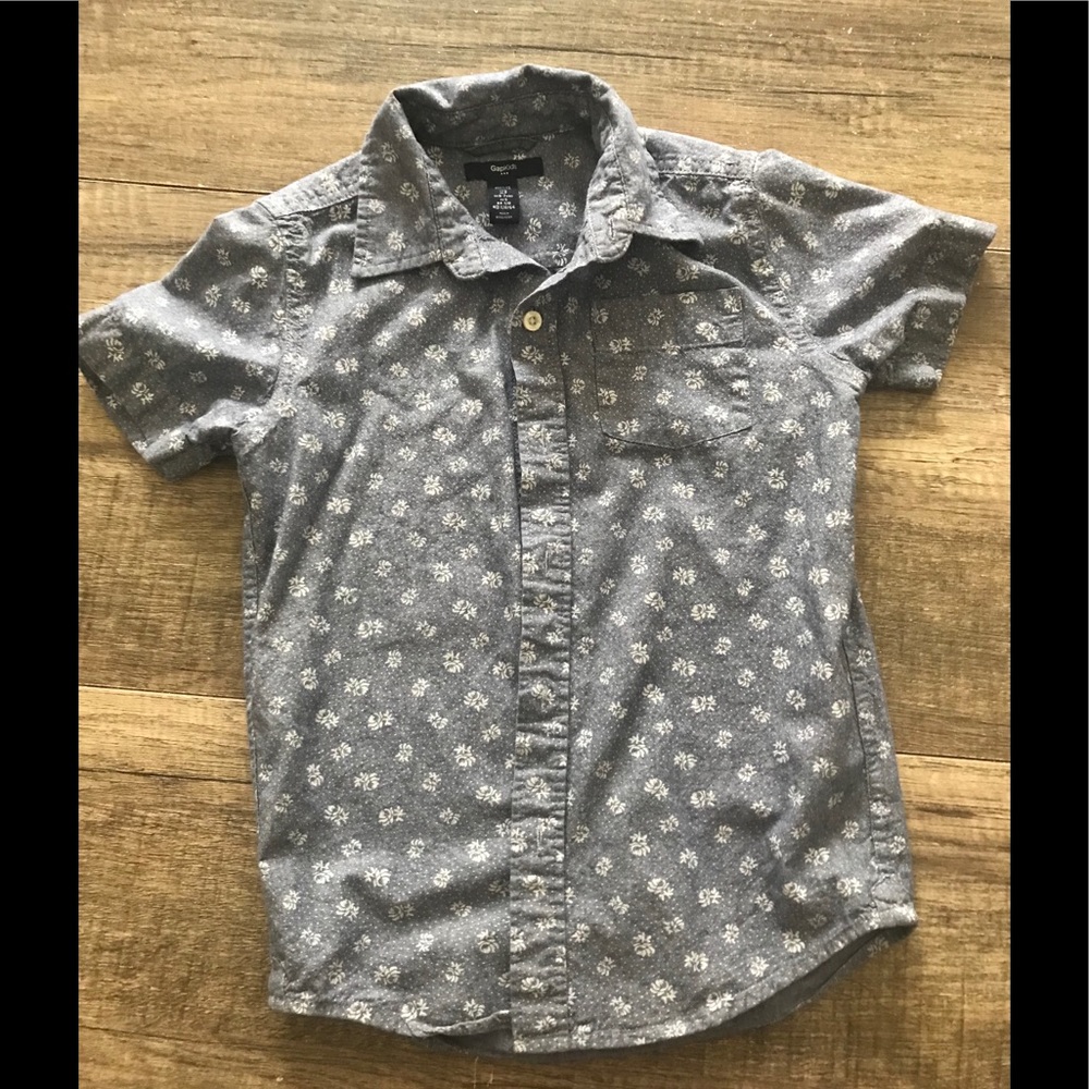 Boy size 6-7 short sleeve